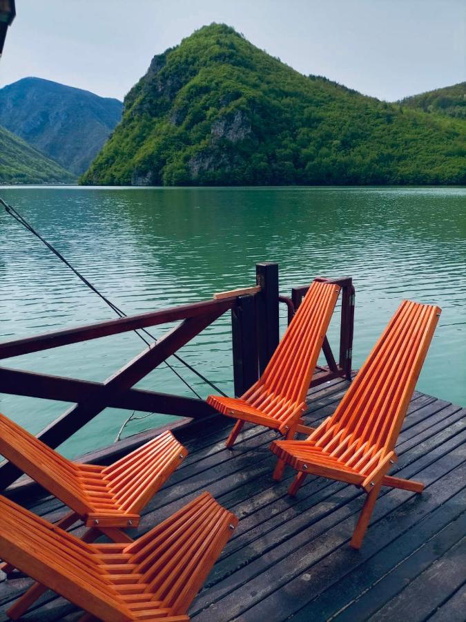 Lake House Perucac Rastiste Exterior foto